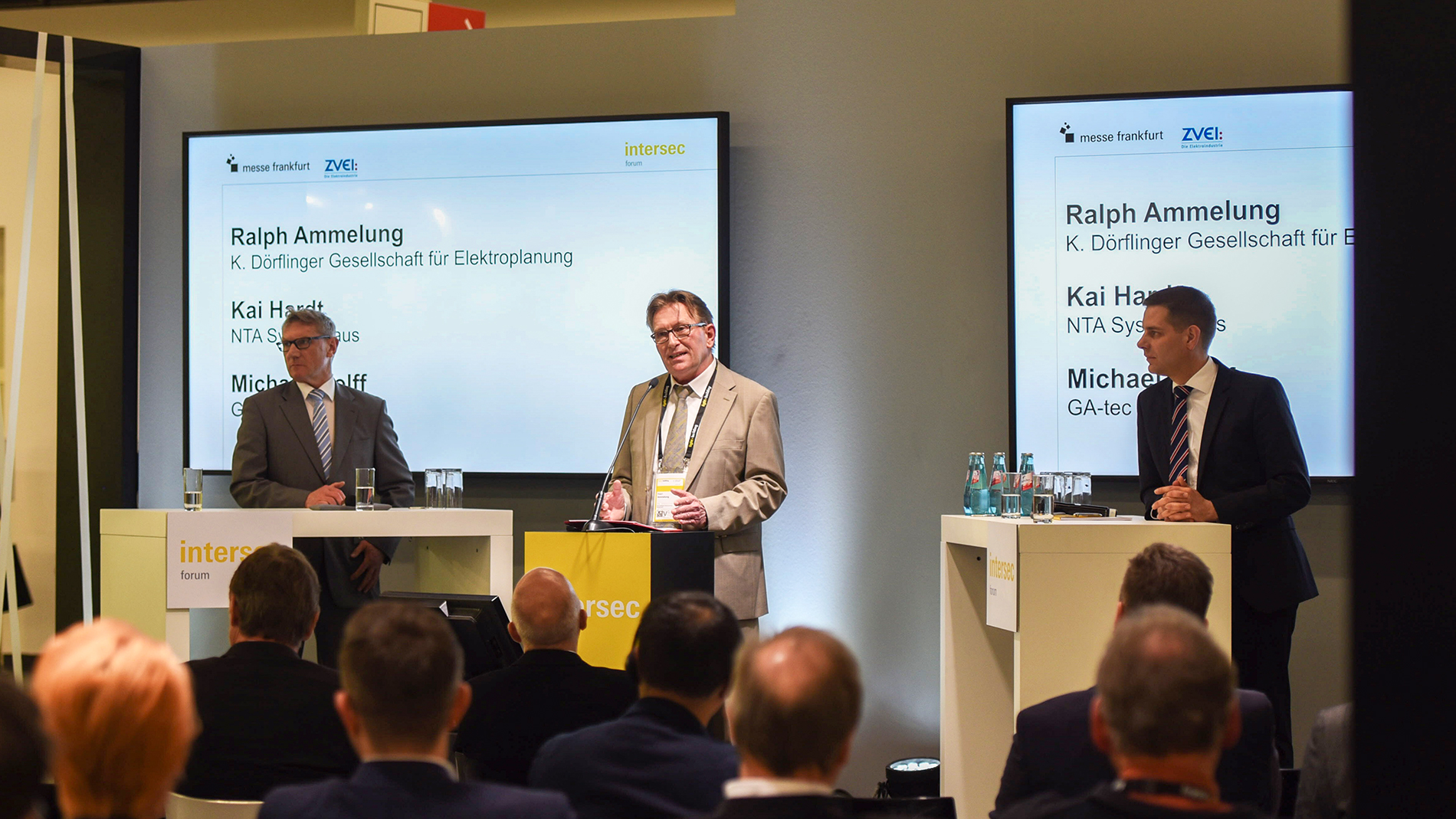 Redner auf dem Intersec Forum