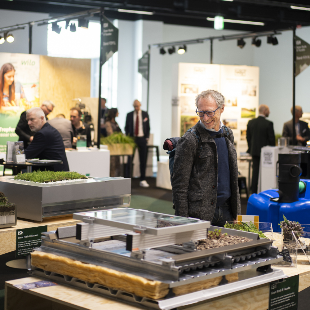 Fair visitors on the fair ground