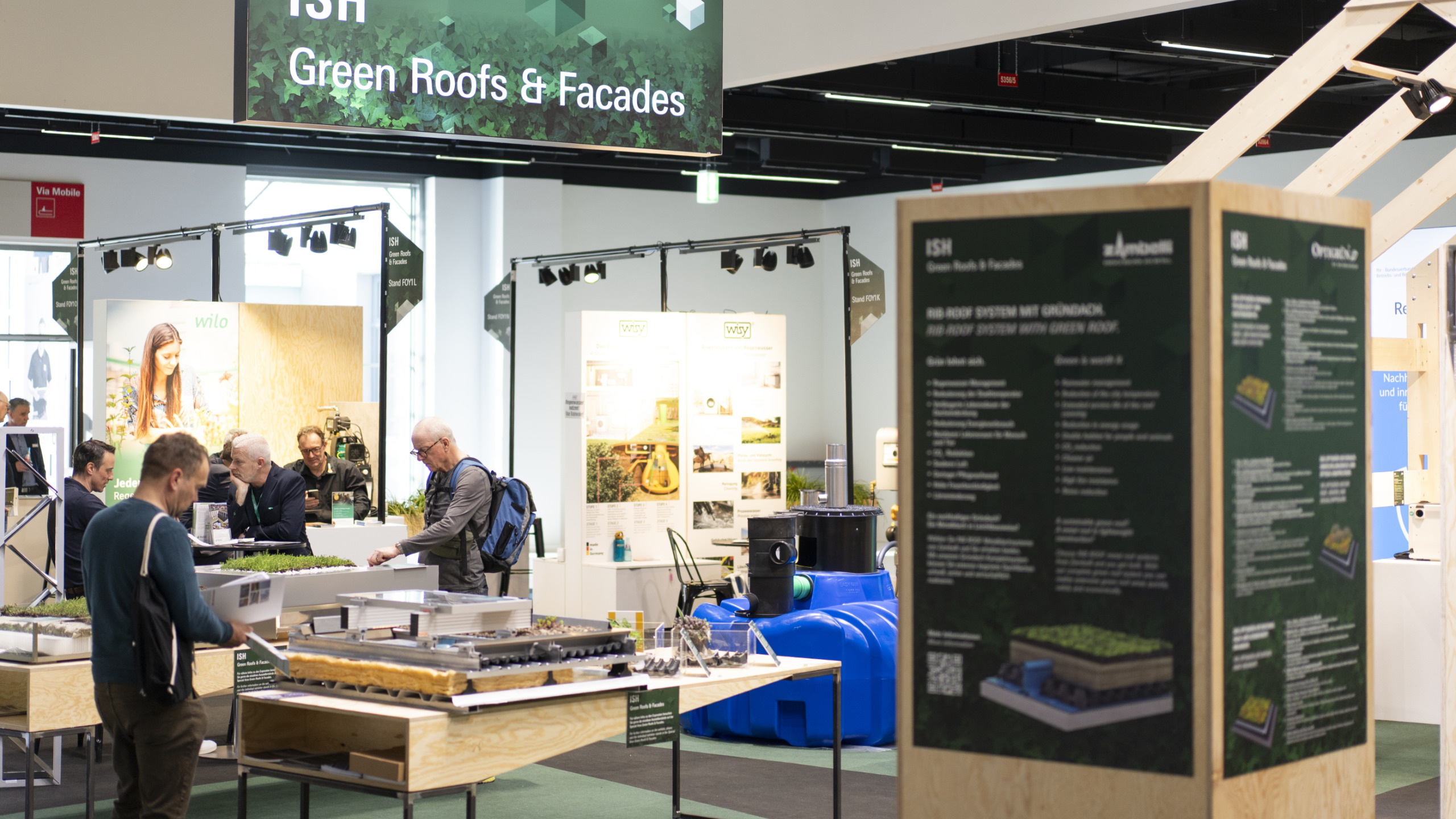 Visitors at Green Roofs & Facades